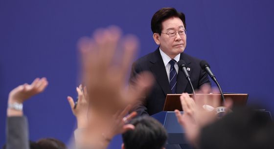 질문 받는 이재명 대통령