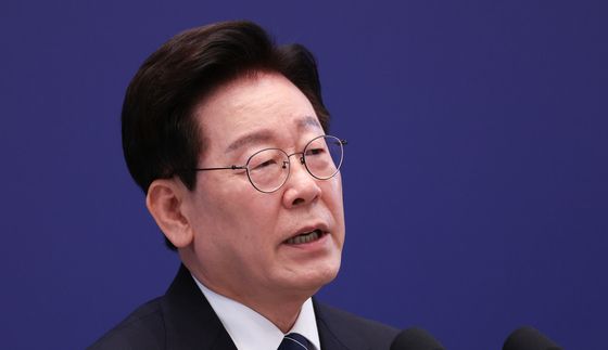 이재명 대통령 "연임 생각 전혀 없다…인사시스템 재점검·부동산 반드시 안정"