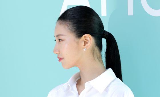 수지, 옆모습도 예술