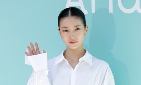 수지 '불금' 성수동 나들이