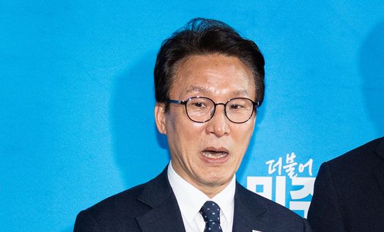 김민석 "대통령 기자회견 지켜보며 내내 같은 마음"