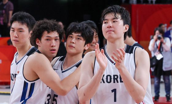 이현중 '금메달을 향해 한걸음 더'