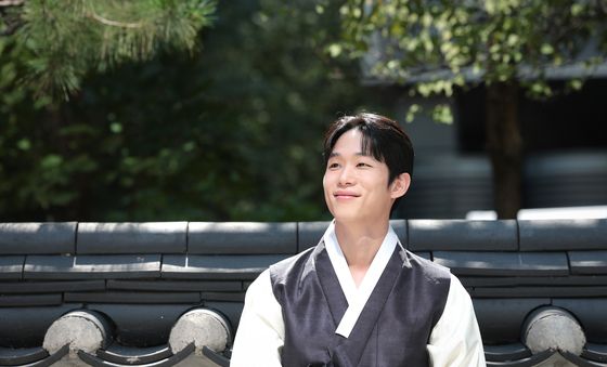 이찬용, 한복 입은 꽃도령