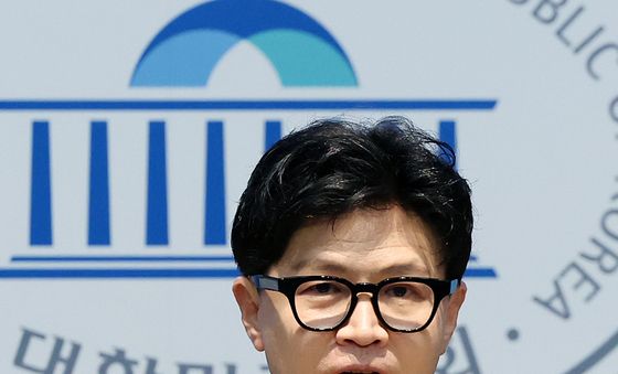 한동훈 무소속 의원 "국민만 보고 가겠다"