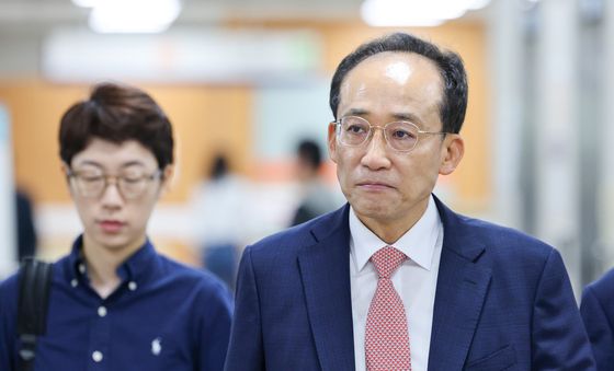 법정 향하는 추경호 대구시장