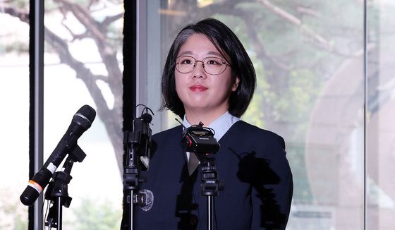 용혜인 성평등가족부 장관 후보자 '첫 출근길'