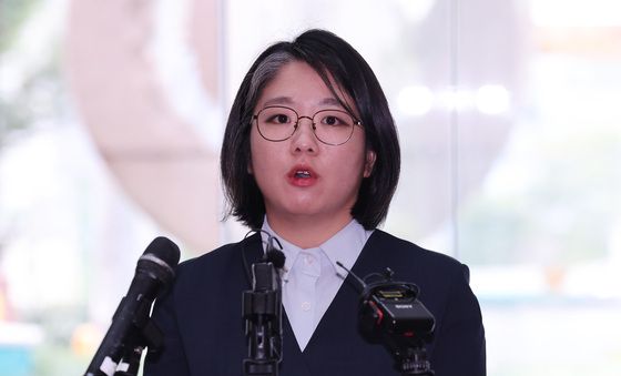 질문에 답하는 용혜인 성평등가족부 장관 후보자