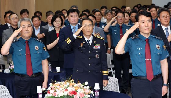 유재성 경찰청장 직무대행 이임식