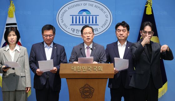 박수영 '공공기관 부산 이전하라'