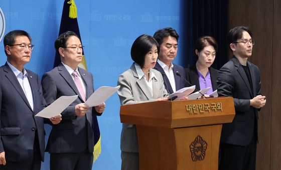 금감원·금융위·산은 부산 이전 촉구 기자회견