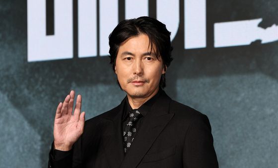 정우성, 손인사도 멋짐