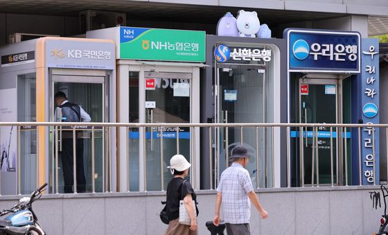 가계대출 석 달째 3조원대…연말엔 어쩌나