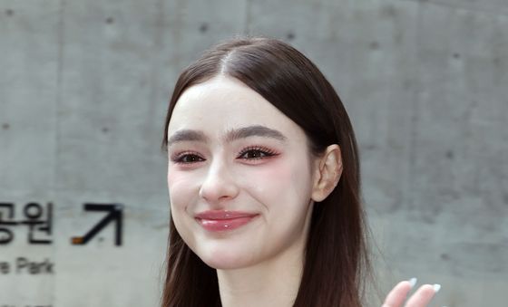 다샤 타란, 사랑스러운 미소