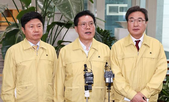 외교부 방문 마친 외통위