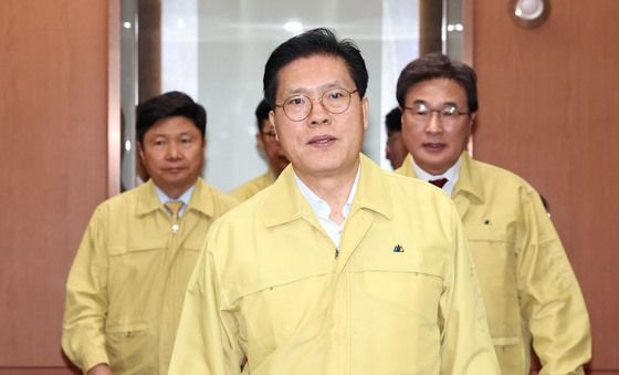 외교부 방문 마친 송석준 외통위원장