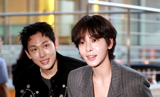 함께 CJ 행사 참석하는 임시완과 설인아