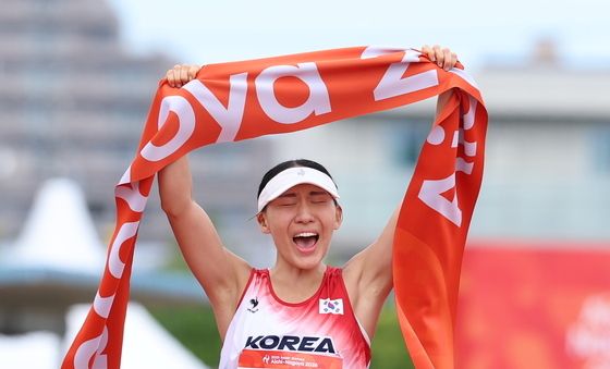 성승민 '내가 첫 금메달의 주인공'