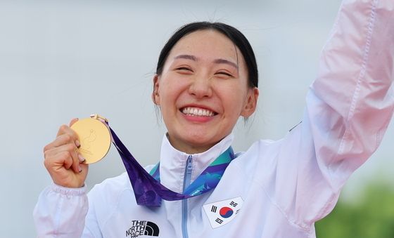 근대 5종 성승민 '금메달 미소'