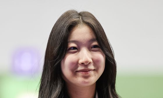 동메달 손에 든 반효진