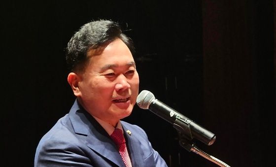 발언하는 김승수