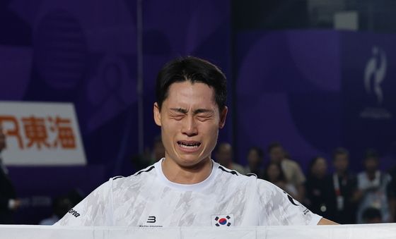 '테크볼 금메달' 이준석, 챔피언의 눈물