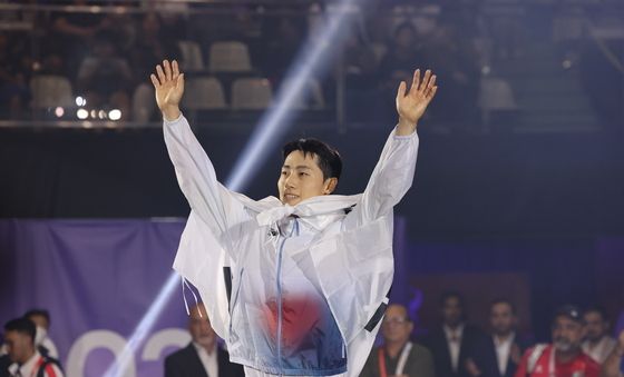 시상대 오르는 이준석