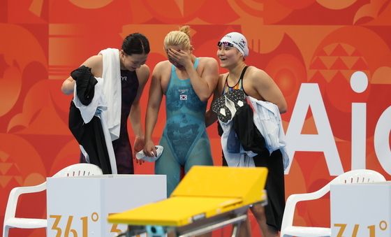 4위 기록에 아쉬워하는 김윤희