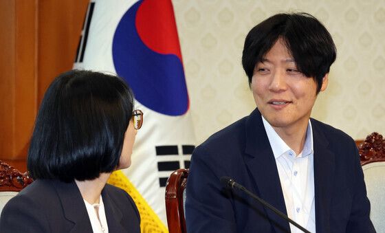 글로벌 AI 허브 추진위원회 회의 참석한 김우창 대통령실 AI정책비서관
