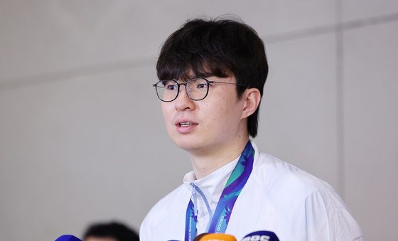 이현중 '아시안게임 마치고 귀국'