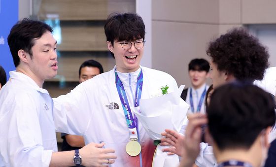 이현중 '금빛 미소'