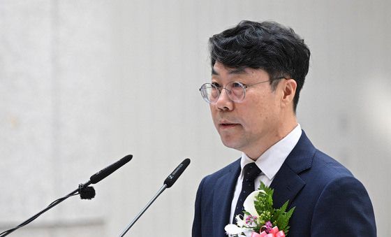 취임사 하는 김성수 신임 대법관
