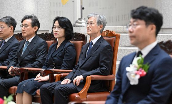 김성수 신임 대법관 취임식 참석한 조희대 대법원장