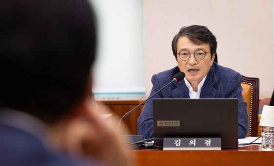 조희대 대법원장 증인채택 필요성 발언하는 김의겸 민주당 간사