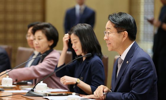 인사말하는 조정식 의장