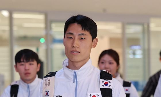 귀국하는 '테크볼' 이준석