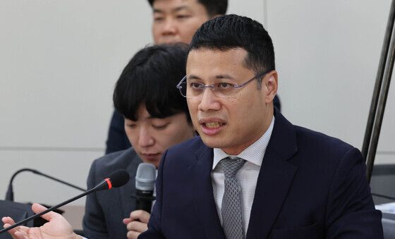 인사말 하는 데스몬드 리 싱가포르 교육부 장관