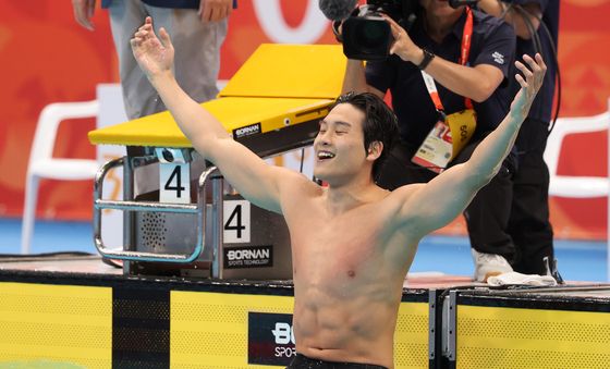 김영범, 50m 자유형 금메달…대회 신기록