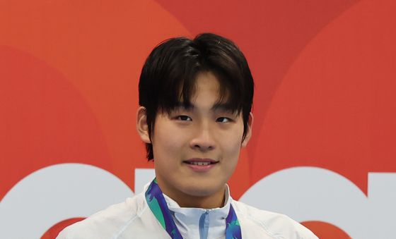 금메달 목에 건 김영범