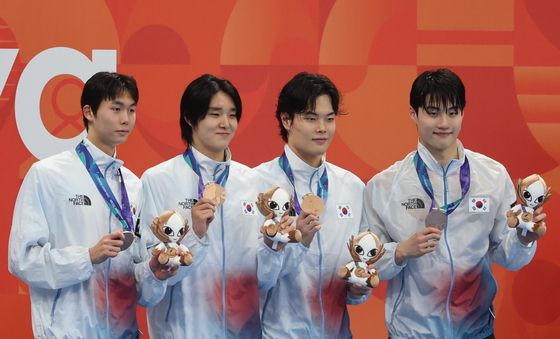 남자 800m 계영 '동메달'