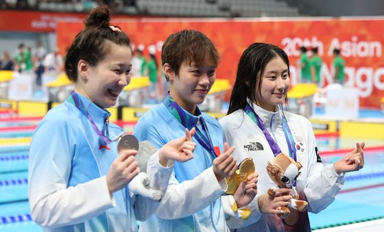 첫 AG 출전에 동메달 획득한 '배영 샛별' 김승원