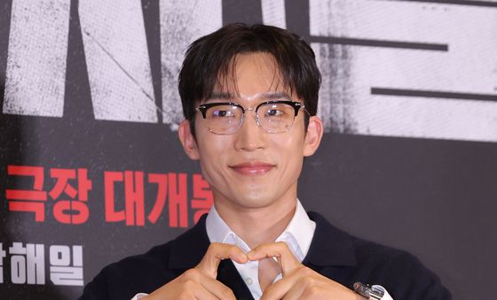 이상이 '암살자(들)' 잘 볼게요