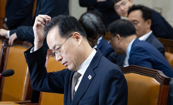 이형일 부총리, 임명 재가 직후 국회 찾아 대미투자 사전보고