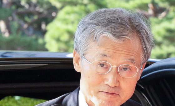 대법원 향하는 조희대 대법원장