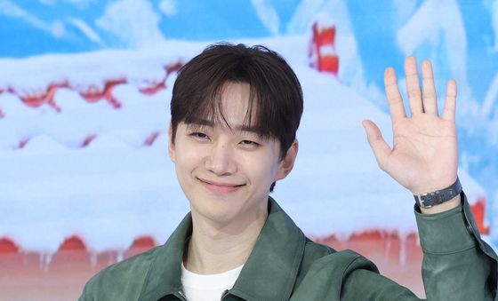 이준호, 심장저격 꽃미소