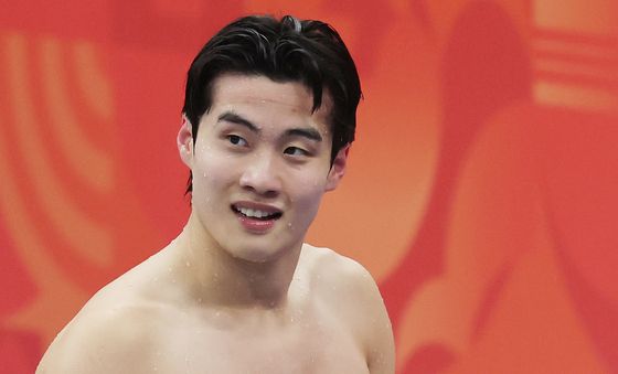 조2위로 예선 마친 황선우