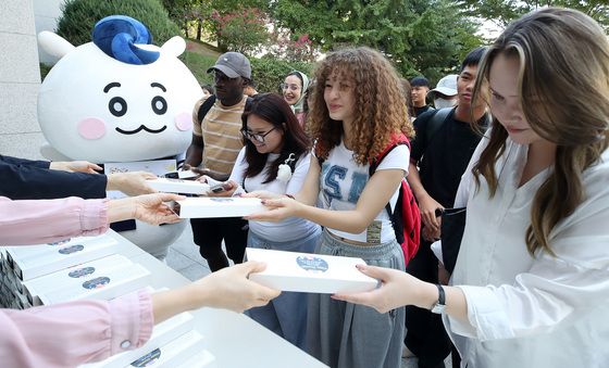 "추석 선물, 기분 좋아요"