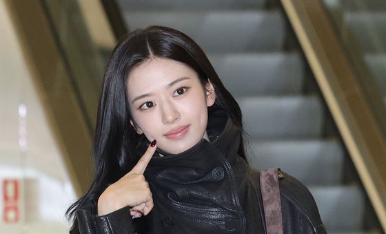 아이브 안유진, 볼 콕 인사