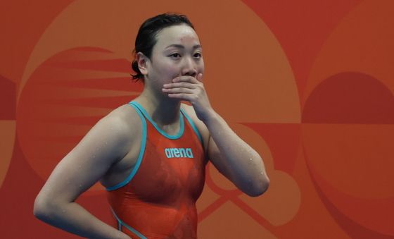 '배영 200m 결승 4위' 이은지, 아쉬움 가득