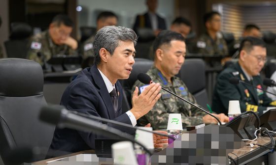 전군 주요지휘관회의 주재하는 강신철 국방장관
