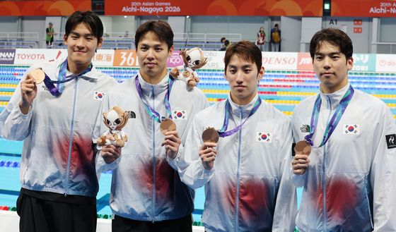 수영 대표팀, 한국 신기록 세우고 혼계영 동메달